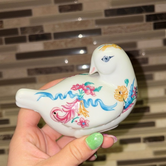 Elizabeth Arden Palais de Versailles Vintage Porcelain Sachet Bird Pomander - Picture 3 of 6